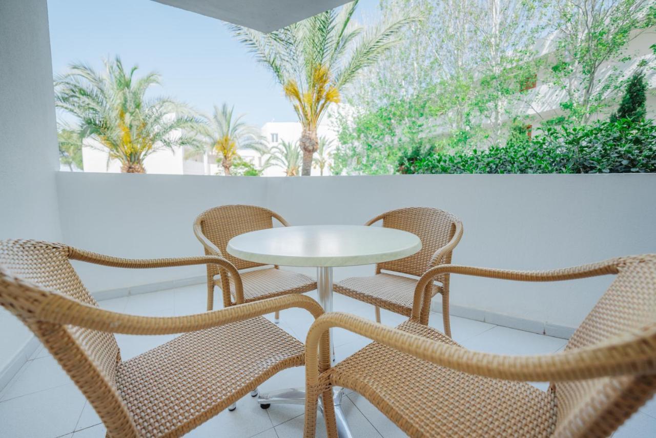 Aparthotel Ses Fotges Platja de Muro Εξωτερικό φωτογραφία